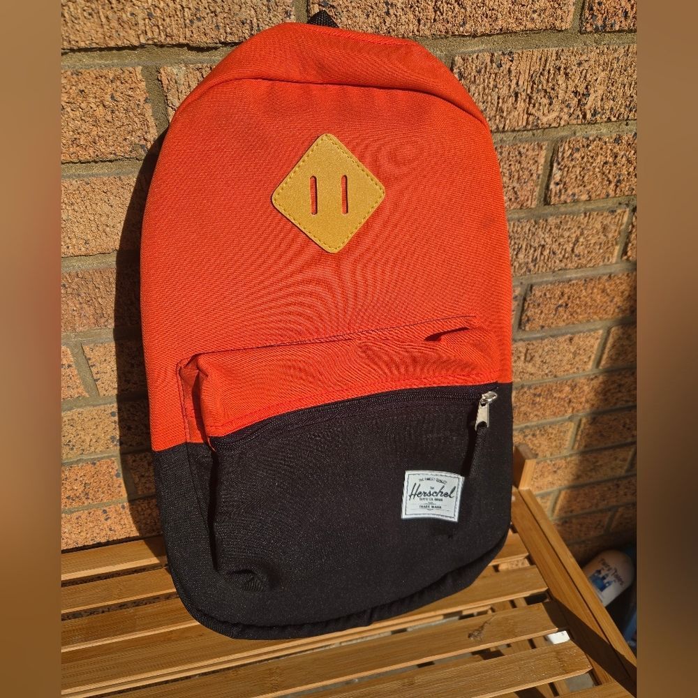 ​🍊 Herschel Heritage Backpack in Tiger Orange & Black 🍊